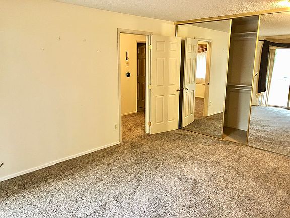 Lower master suite