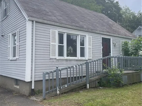 99 Grandview Avenue, Bridgeport, CT 06606