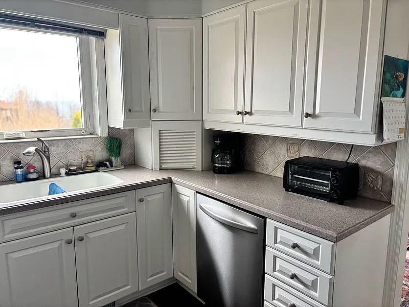 2 bed, 2.5 bath, 2120 sqft, $4,100 — Photo 4