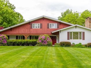 1385 Manor Dr, Salem, OH 44460