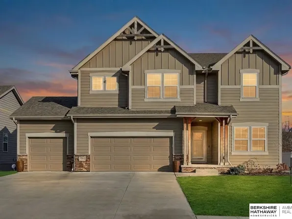 9561 S 183rd Ave, Omaha, NE 68136