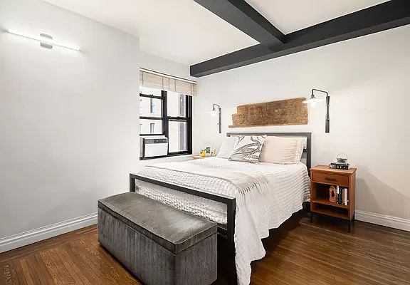 4th image of 230 Central Park W APT 7E