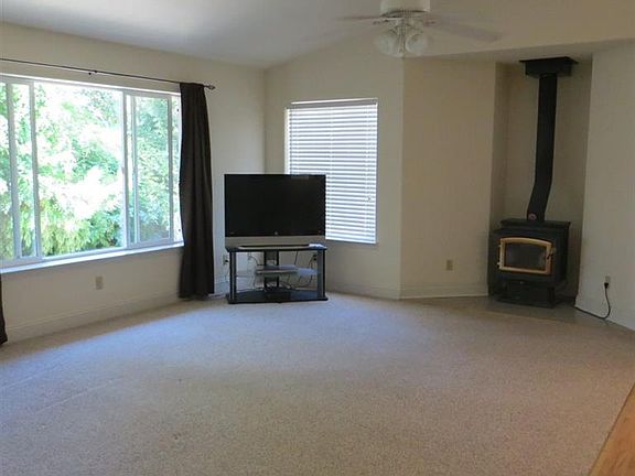 2nd image of 17464 Canyon View Ct