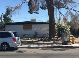 4945 Newton Dr, Las Vegas, NV 89121
