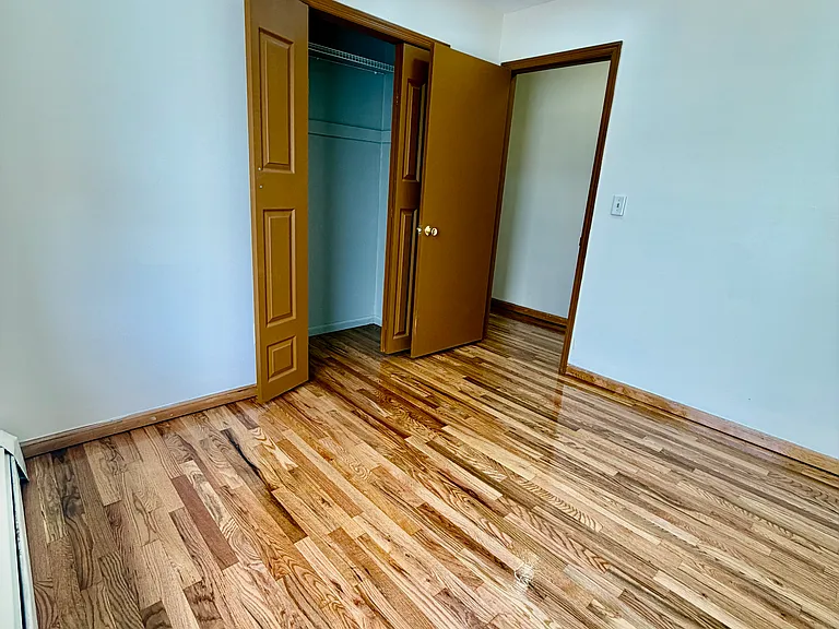 110 Humphrey Ave #2 — Photo 8