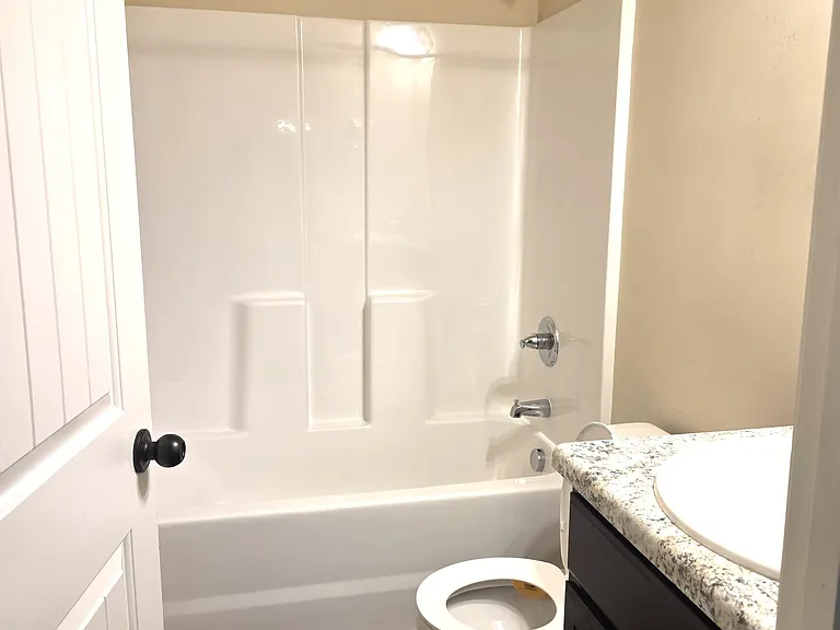 9025 Holder Rd — Photo 12