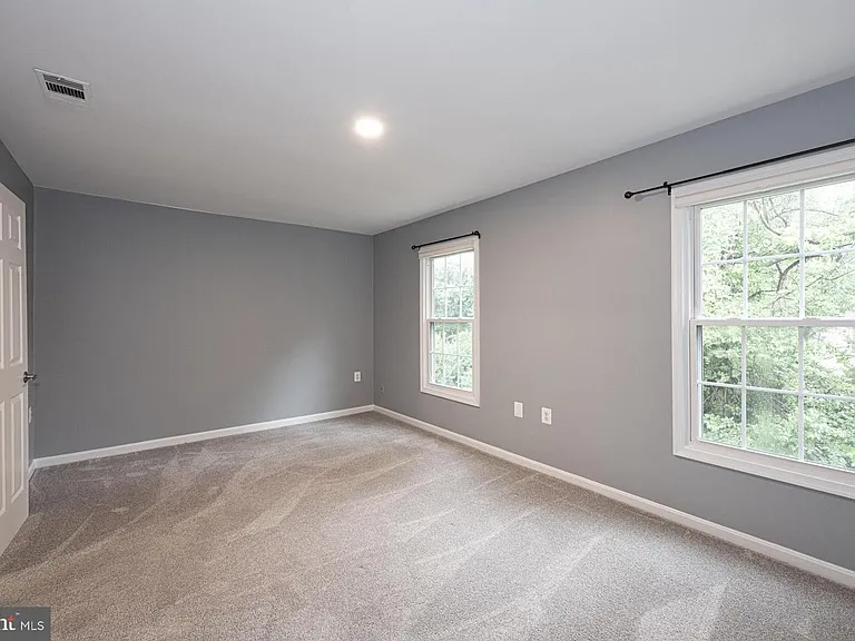 14263 Heritage Crossing Ln — Photo 16