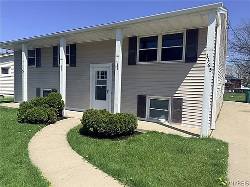3365 McKinley Pkwy Photo 1