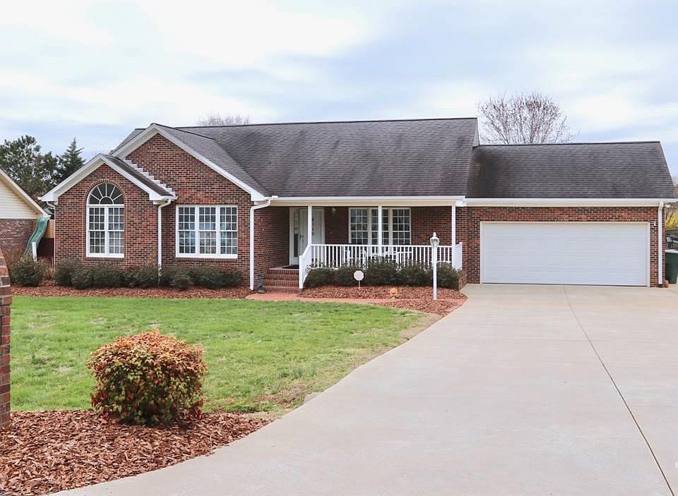 1st image of 712 Rockwood Dr