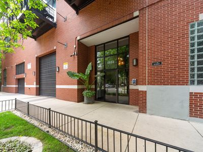 1934 N Washtenaw Ave APT 219, Chicago, IL, 60647