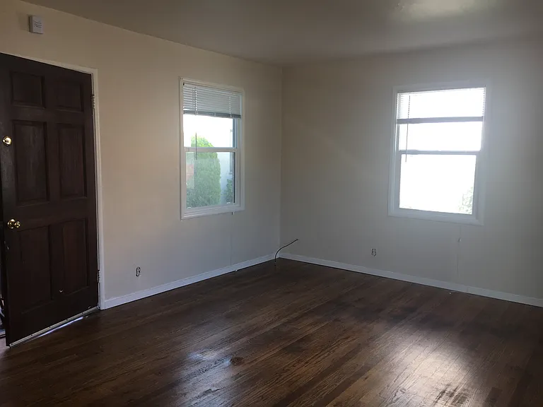 157 W Broadmoor Blvd #1 — Photo 16