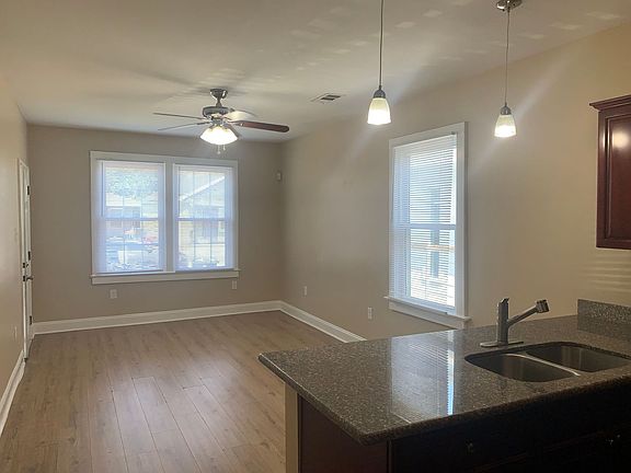 3rd image of 2509-11 Annette St #2511