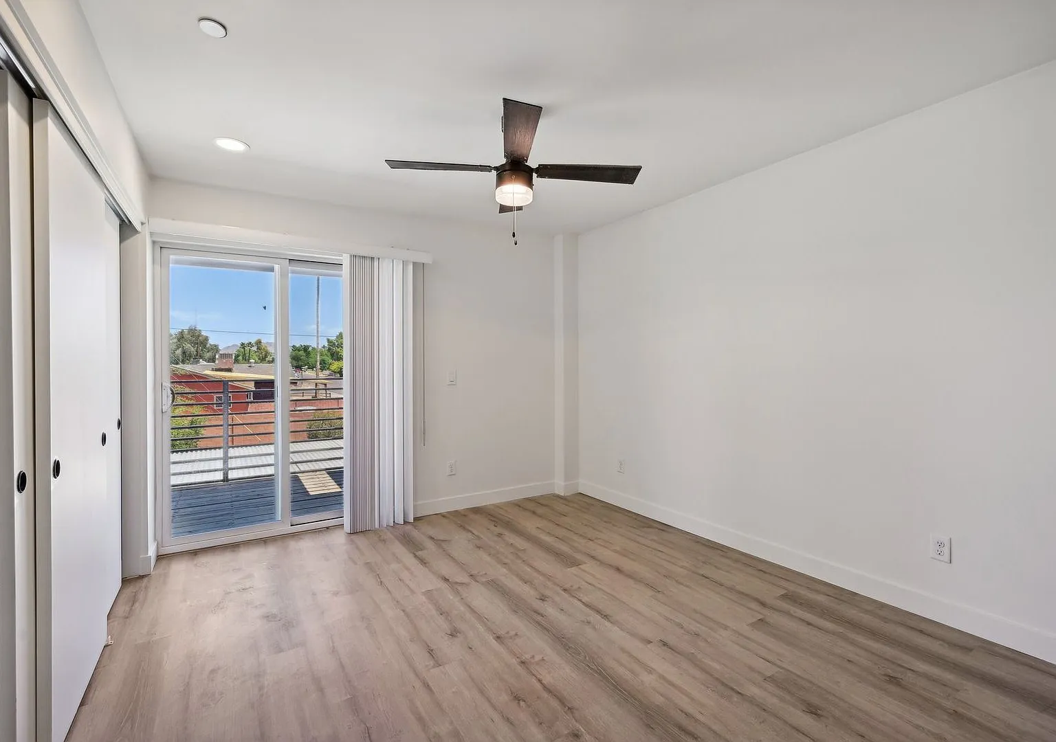 Atrium Lofts apartments — Photo 3