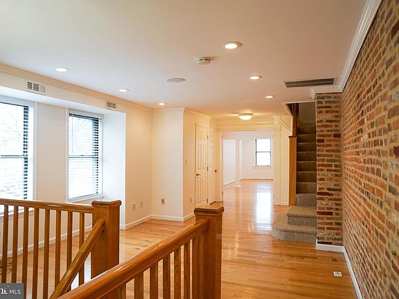 4th image of 1936 Eastern Ave APT A