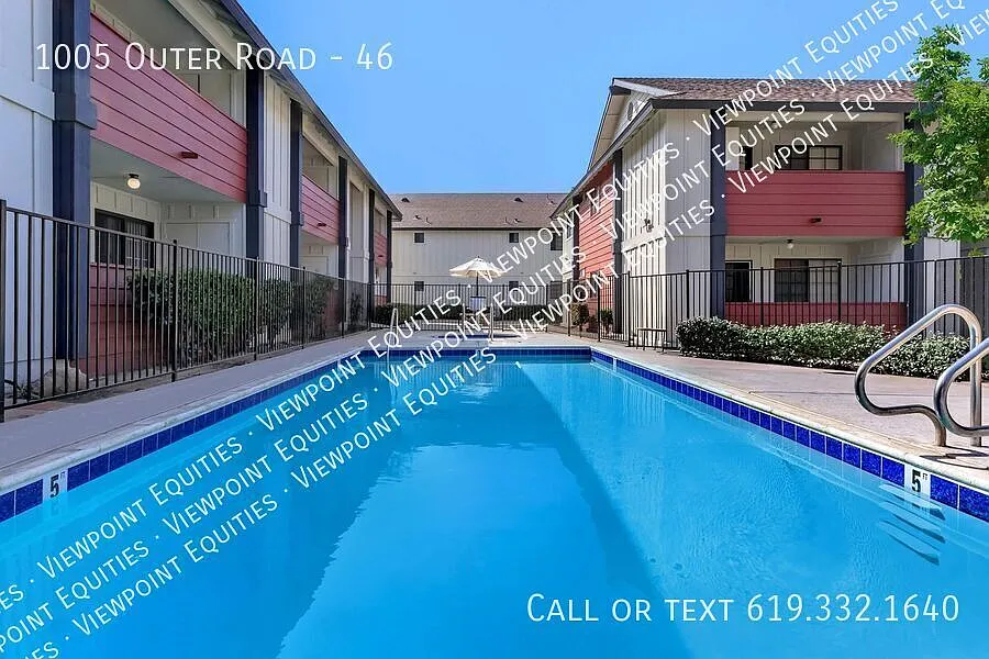 Upgraded 2-Bedroom, 2-Bath, Washer/Dryer in Unit — Photo 4