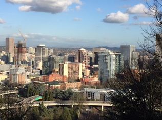 Upper Hall Dr, Portland, OR 97201