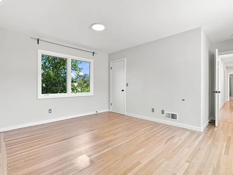 26 Dudley Ct — Photo 24