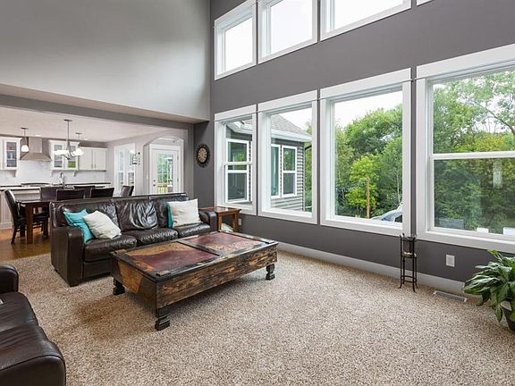 2nd image of 7244 Silver Meadow Dr NE