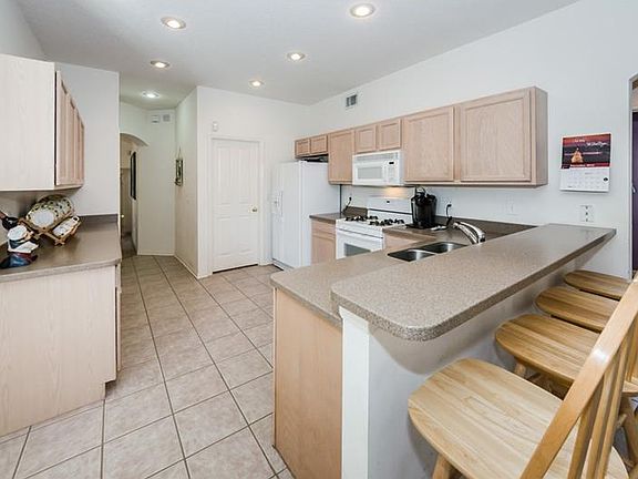 5th image of 10148 Kingsbridge Ave