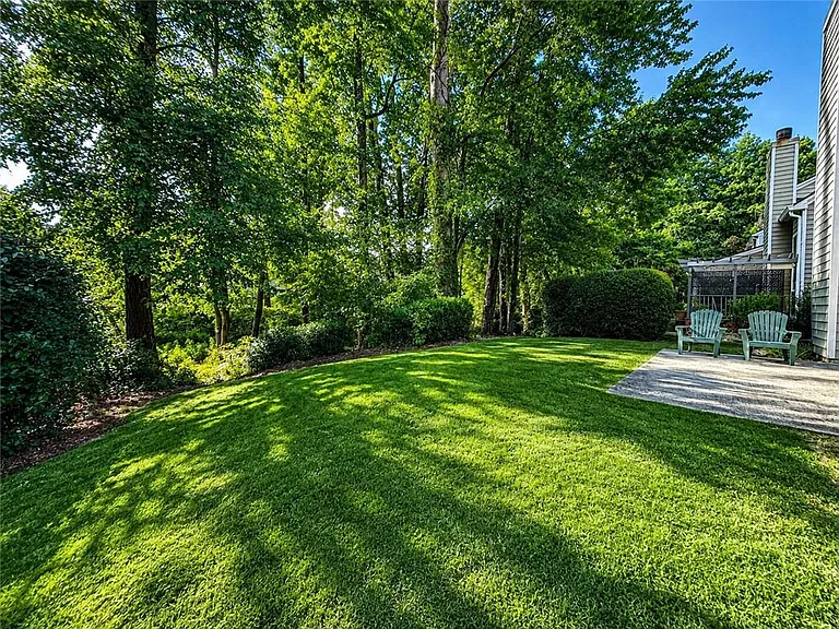 535 Arncliffe Ct — Photo 22