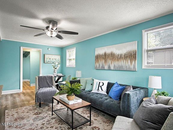 4th image of 10470 PINEHURST Drive