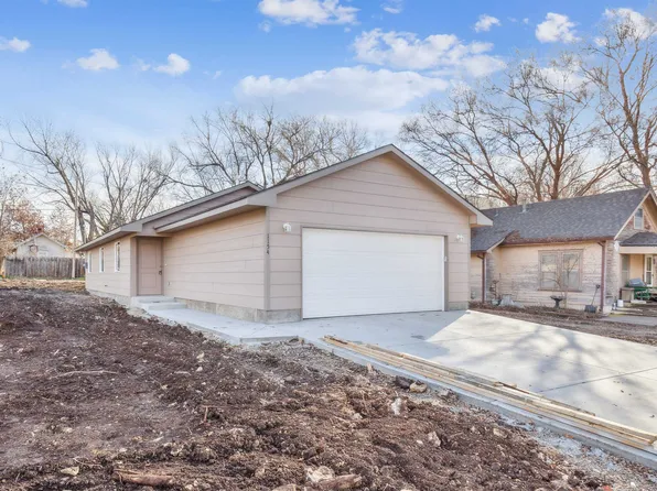 1154 N School St, Augusta, KS 67010