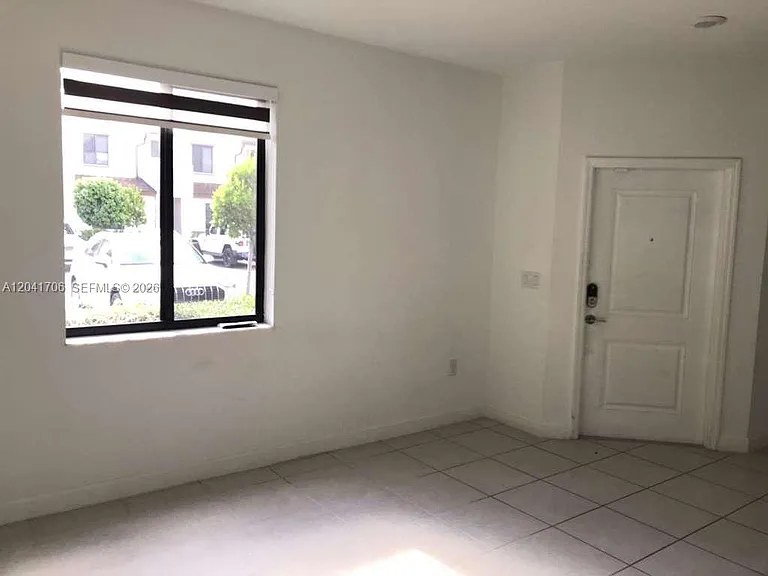21018 NE 8th Ave #21018 — Photo 19