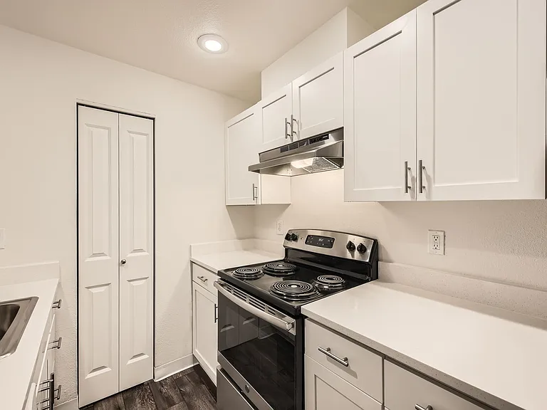 A Premium 1 Bedroom 1 Bath Kitchen at Brookhaven Apartments in Federal Way, Washington