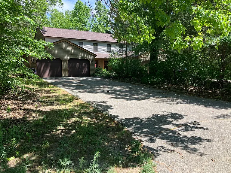 2716 Kragspough Ct — Photo 11