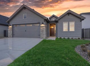 1122 E Rockhurst Ln, Eagle, ID 83616