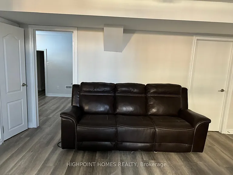 28 Northern Breeze Cres — Photo 5