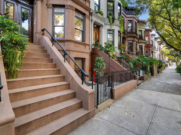 832 Lincoln Place image 1 of 11