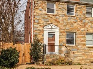 8 E Masonic View Ave, Alexandria, VA 22301