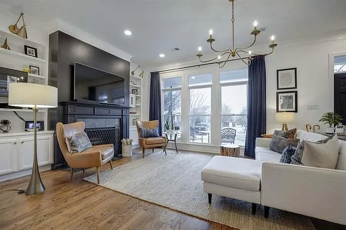 3 bed, 2.5 bath, 2000 sqft, $3,250 — Photo 3