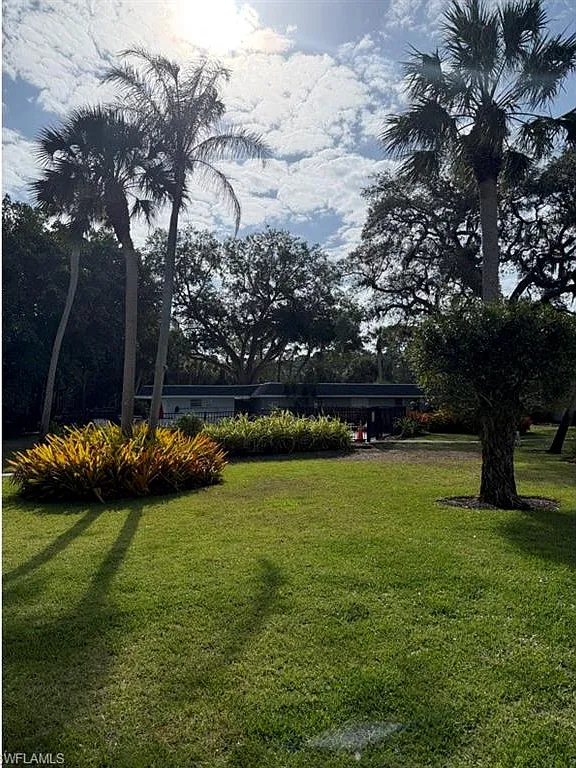 2 bed, 2.0 bath, 956 sqft, $1,800 — Photo 1