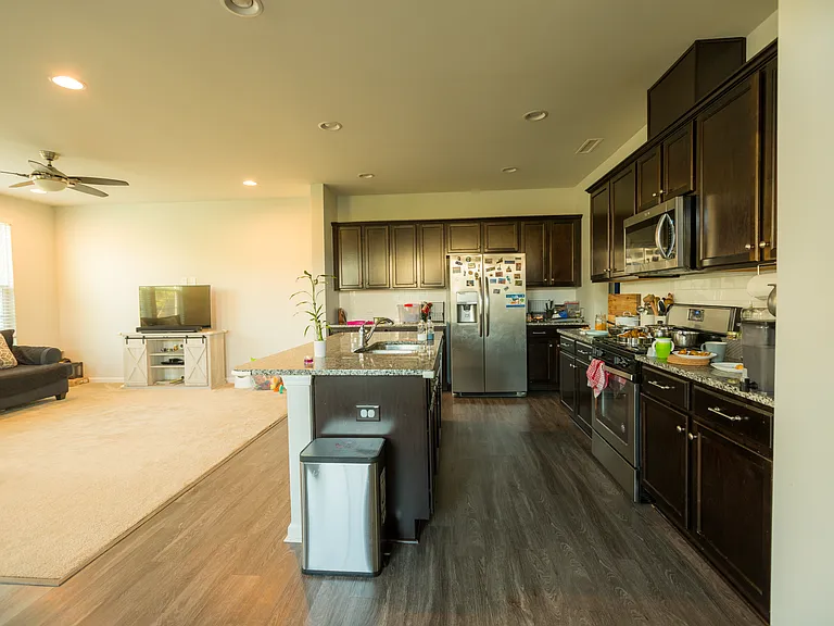 550 Catalina Grande Dr — Photo 5