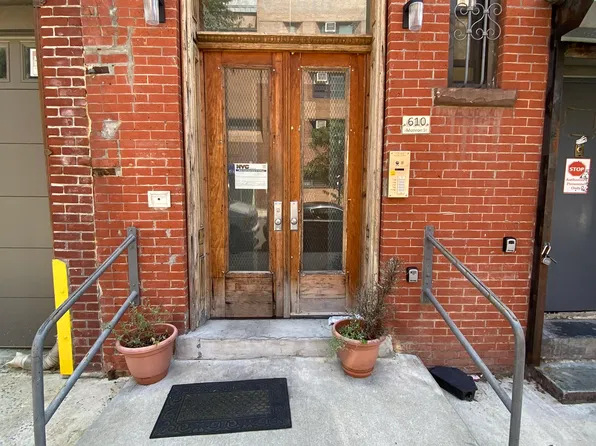 213 Stuyvesant Avenue image 1 of 9