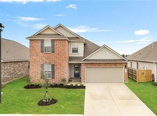 1474 Banks View St, Slidell, LA 70461