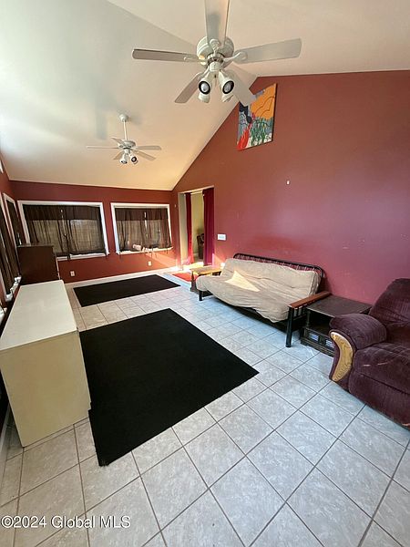 3rd image of 669 Upper Sherman Avenue