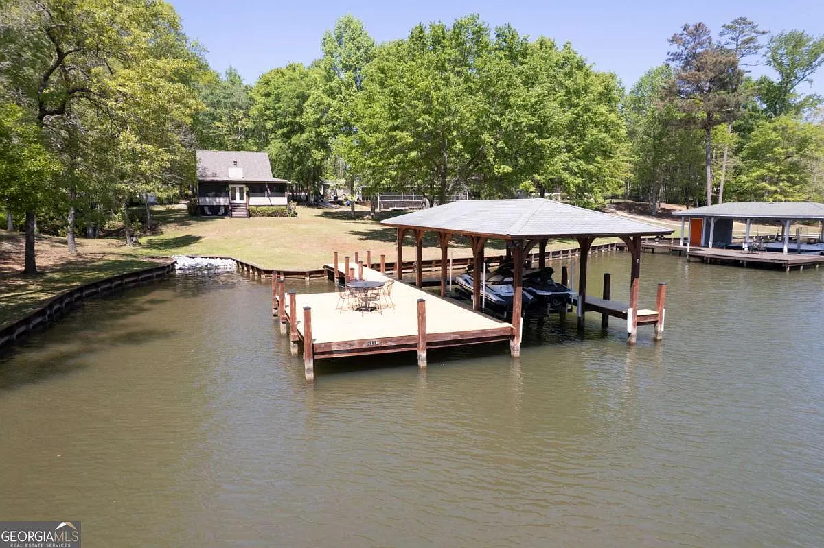 108 Lands Dr NE photo 1