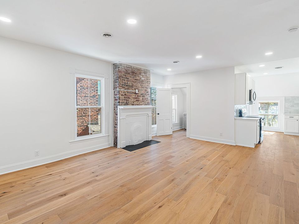 1st image of 513 N Central St #3