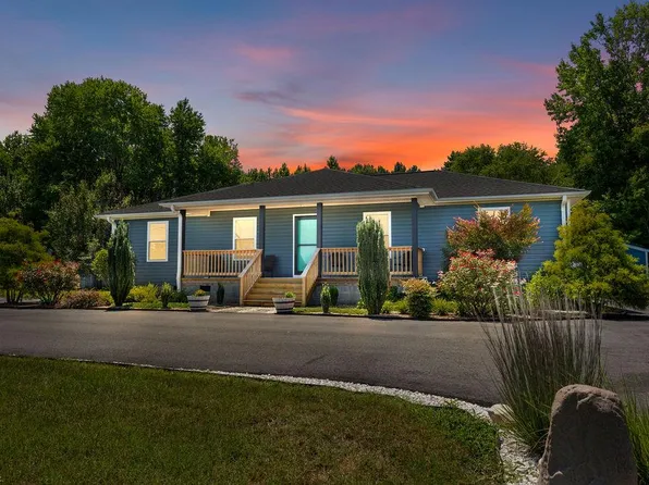 4673 Deer Path Rd, Suffolk, VA 23434