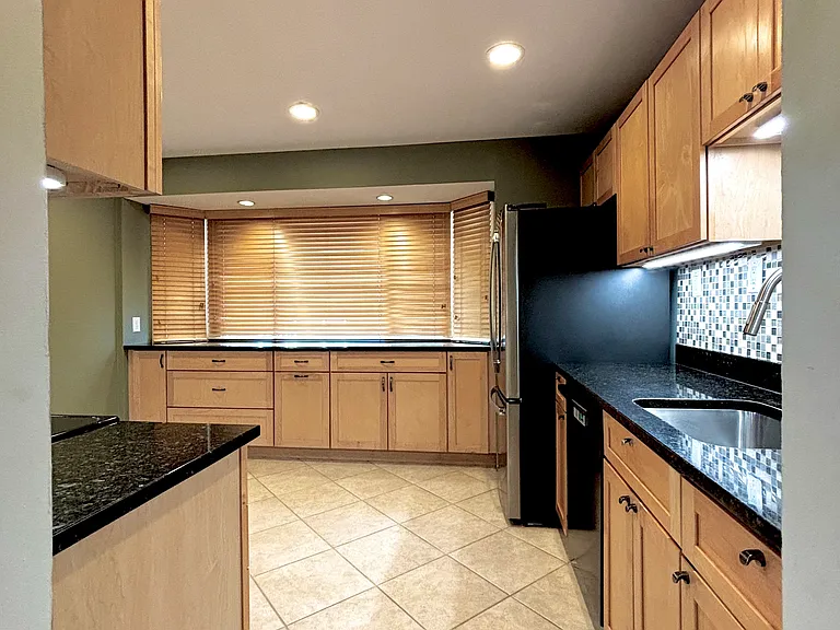 2405 Lillian Dr — Photo 11