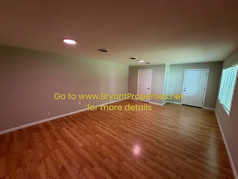 644 Carmel Ave — Photo 7