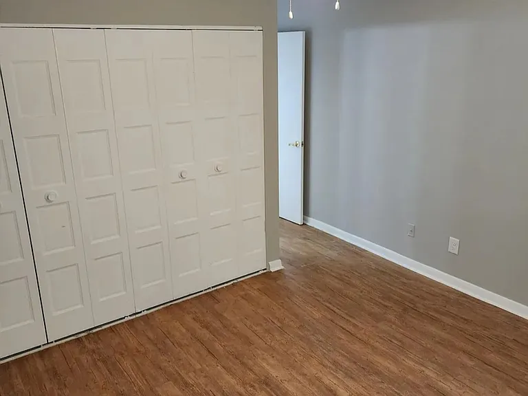 177 Governors Dr — Photo 6