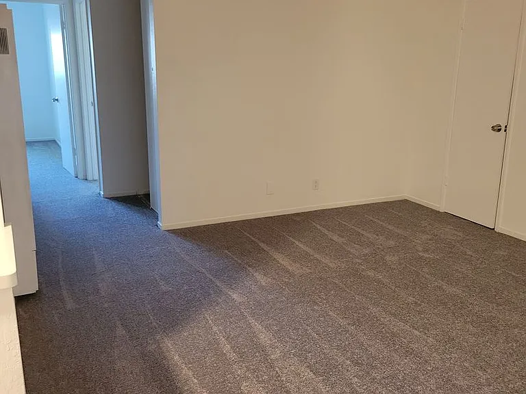 50 Foster St — Photo 5