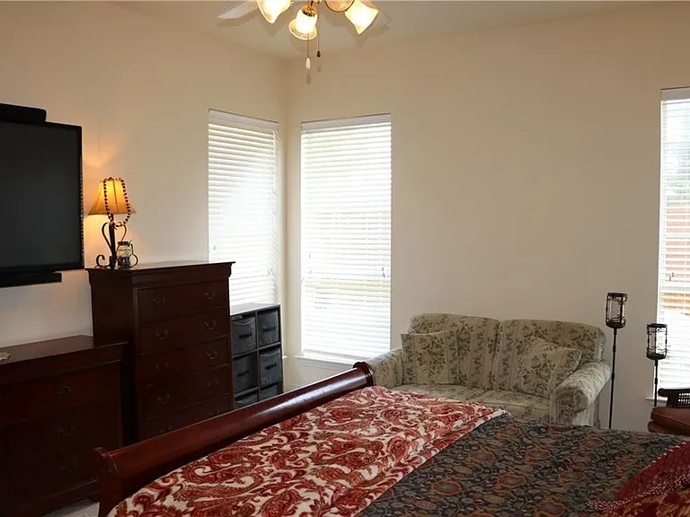 123 Hillcrest Dr — Photo 13