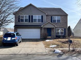 713 Hollowood Ln, Avon, IN