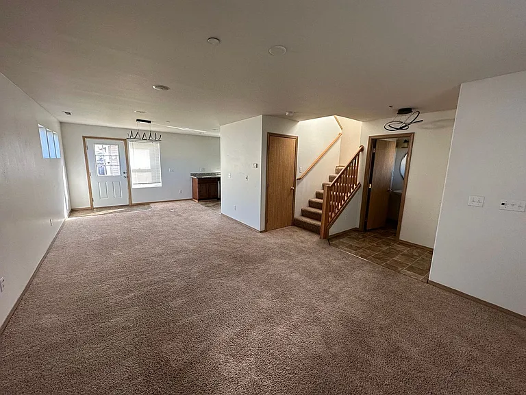 2263 Bobs Hollow Ln — Photo 2