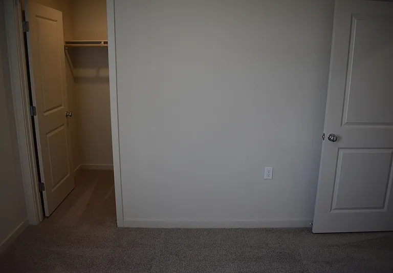4624 Athena Dr — Photo 32